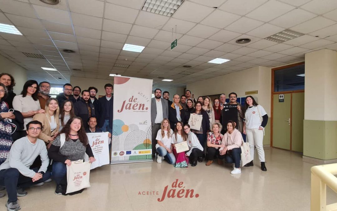 El Aceite de Jaén presente en la 12ª Edición del Experto Universitario en Cata de Aceites de Oliva de la UJA