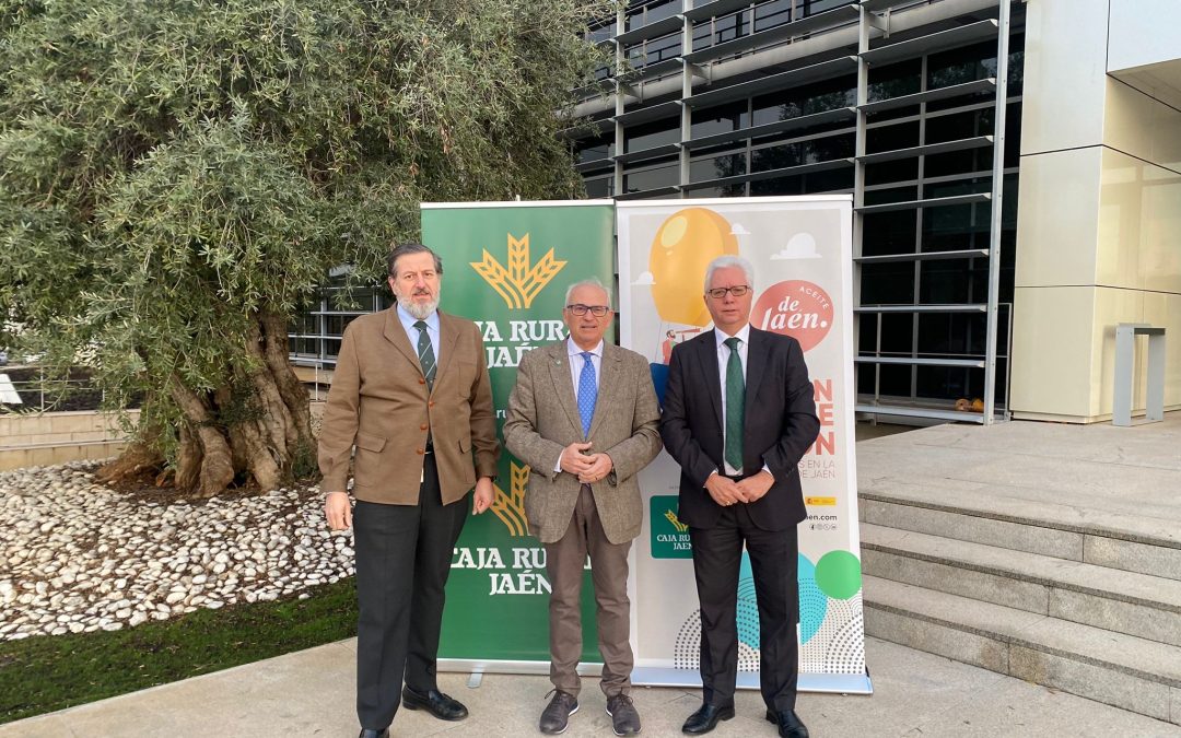 El Consejo Regulador de la IGP Aceite de Jaén presenta su primer Plan de Formación para inscritos, en colaboración con la Caja Rural