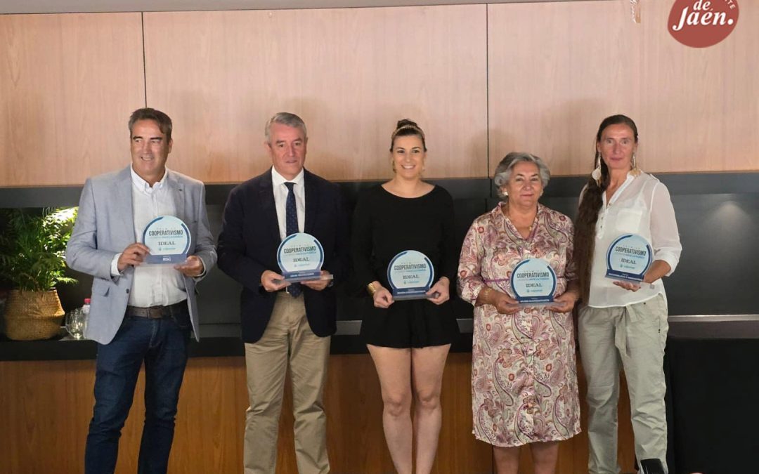 Galardones al cooperativismo de Ideal y Grupo Cajamar