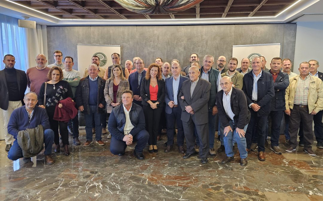 La IGP Aceite de Jaén apoya la creación de la Asociación de Olivar Tradicional que nace como respuesta a las inquietudes de los agricultores por defender un modelo social, medioambiental y económico único y por la diferenciación vía precio