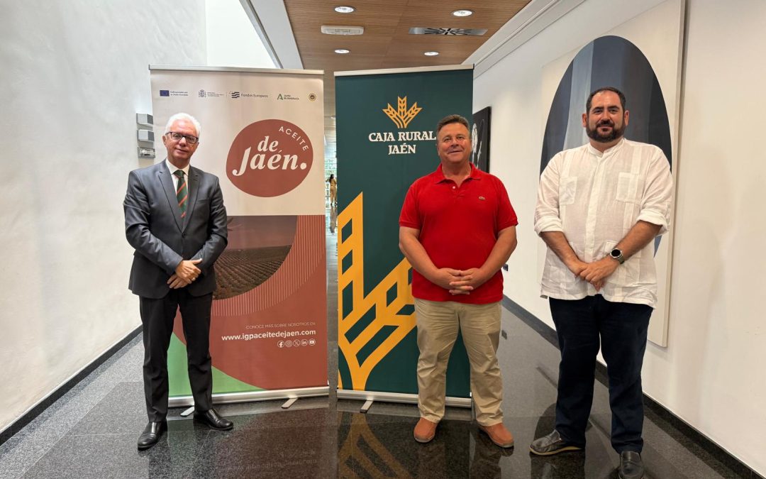 La IGP y Caja Rural de Jaén renuevan su colaboración para impulsar la promoción de la marca “Aceite de Jaén”.